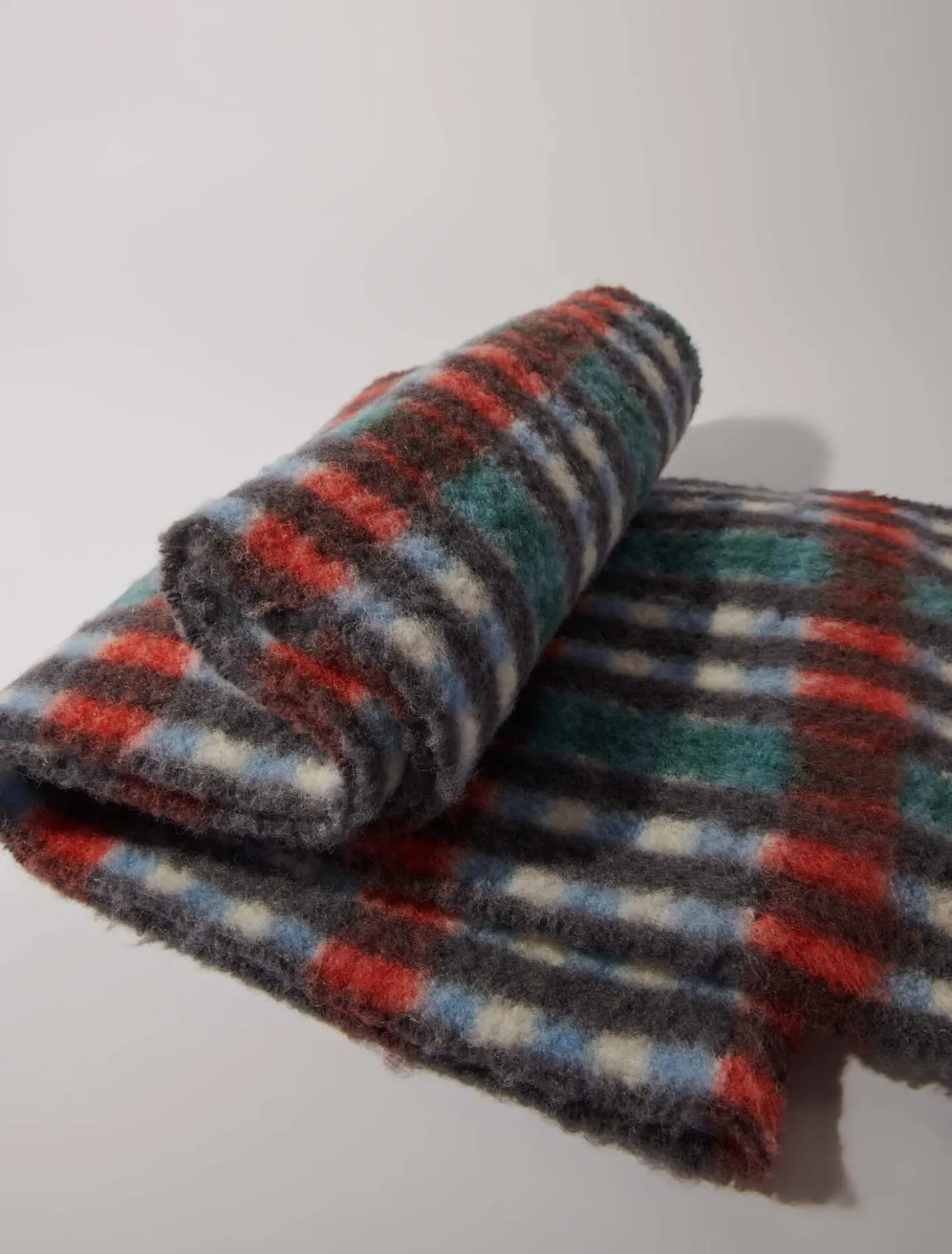 alpaca_blend_check_scarf_4.webp Alpaca blend check scarf^Maje Cheap