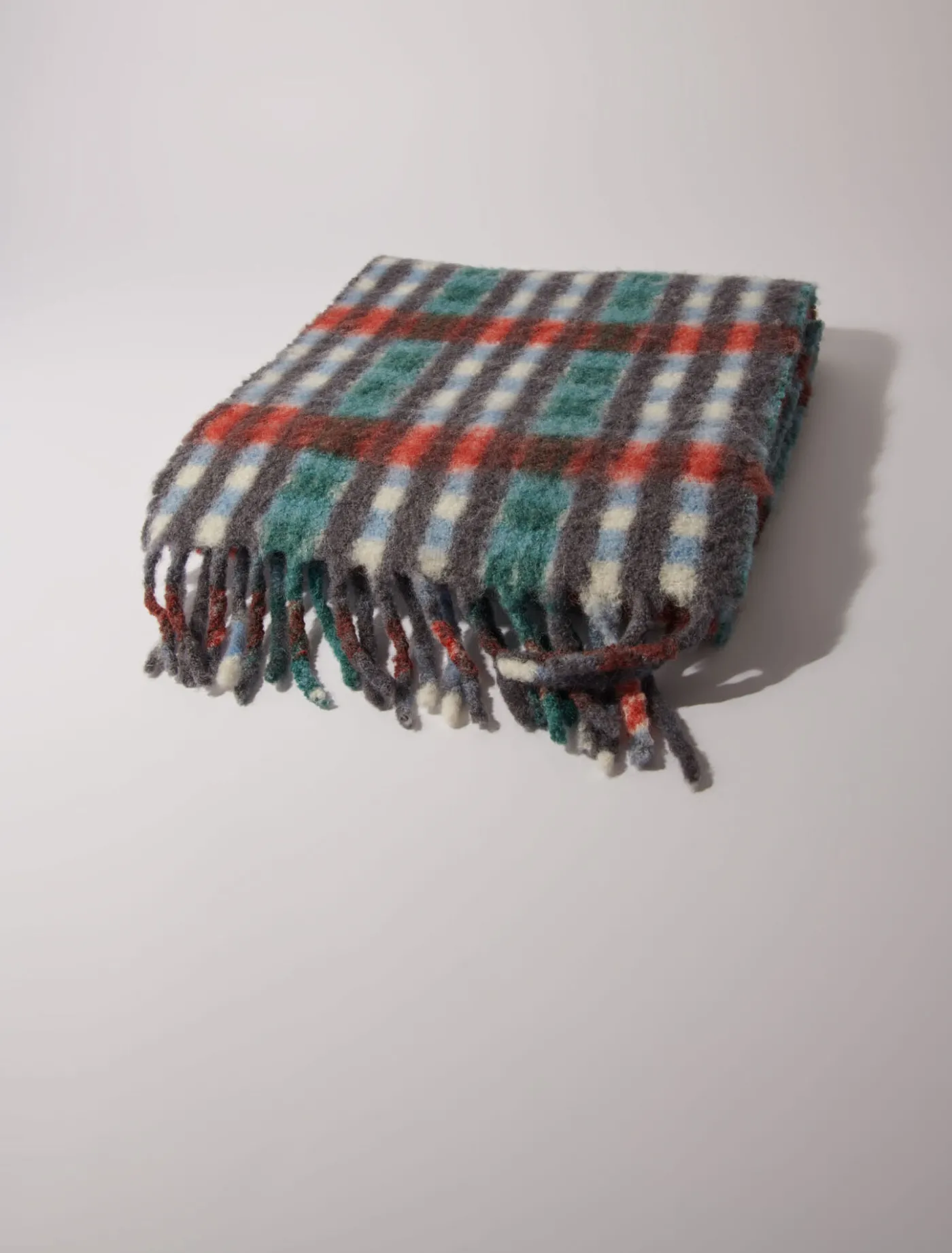 alpaca_blend_check_scarf_5.webp Alpaca blend check scarf^Maje Cheap