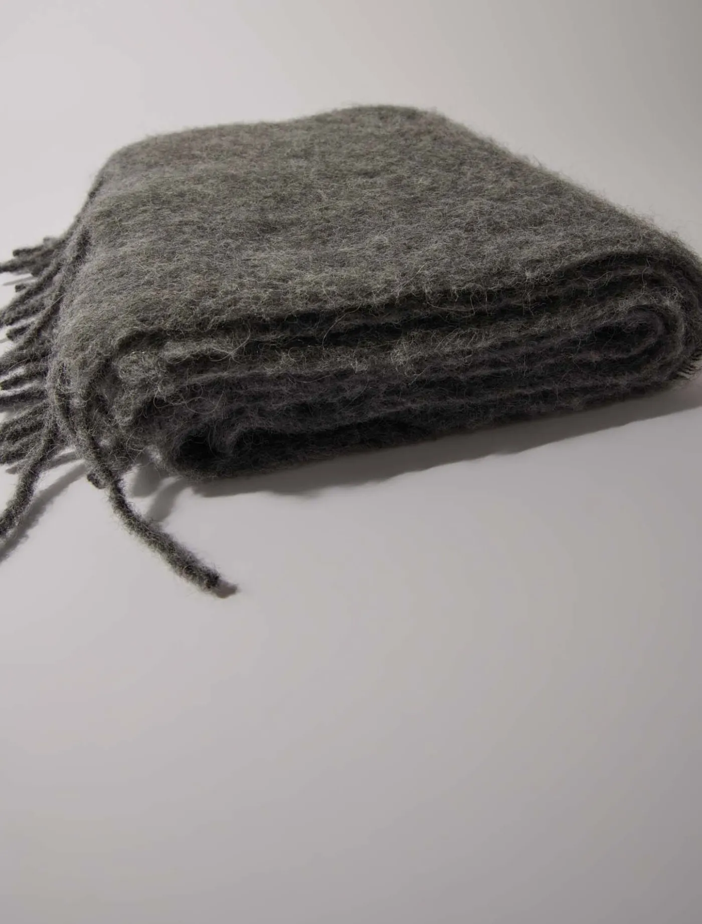 alpaca_blend_scarf_2.webp Alpaca blend scarf^Maje Sale