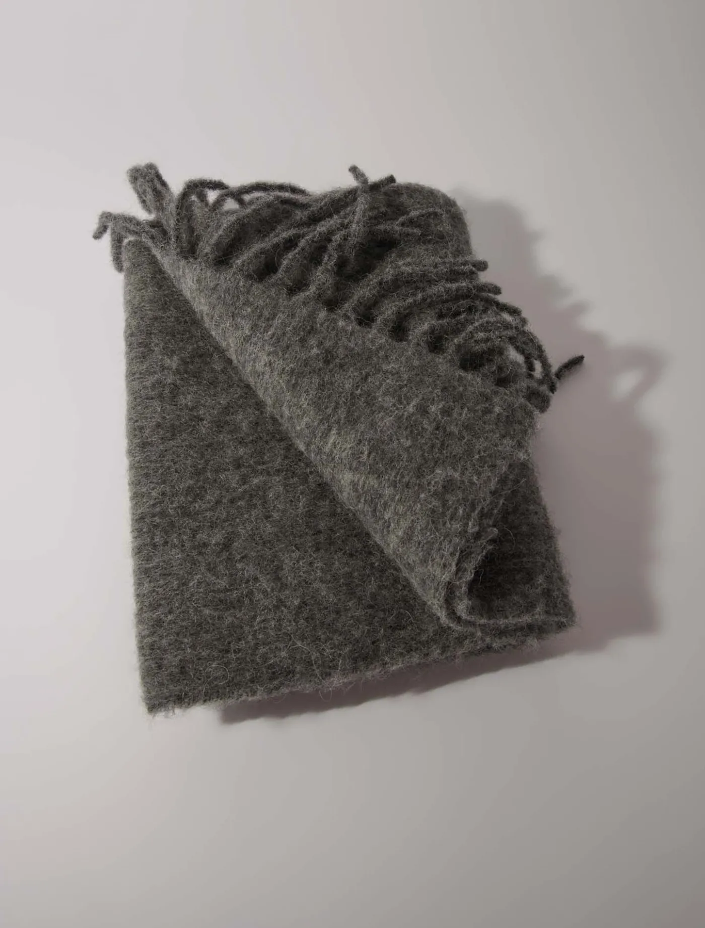 alpaca_blend_scarf_3.webp Alpaca blend scarf^Maje Sale