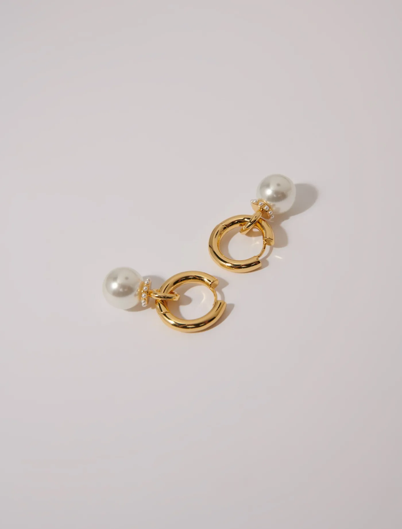 bead_earrings_2.webp Bead earrings^Maje Shop