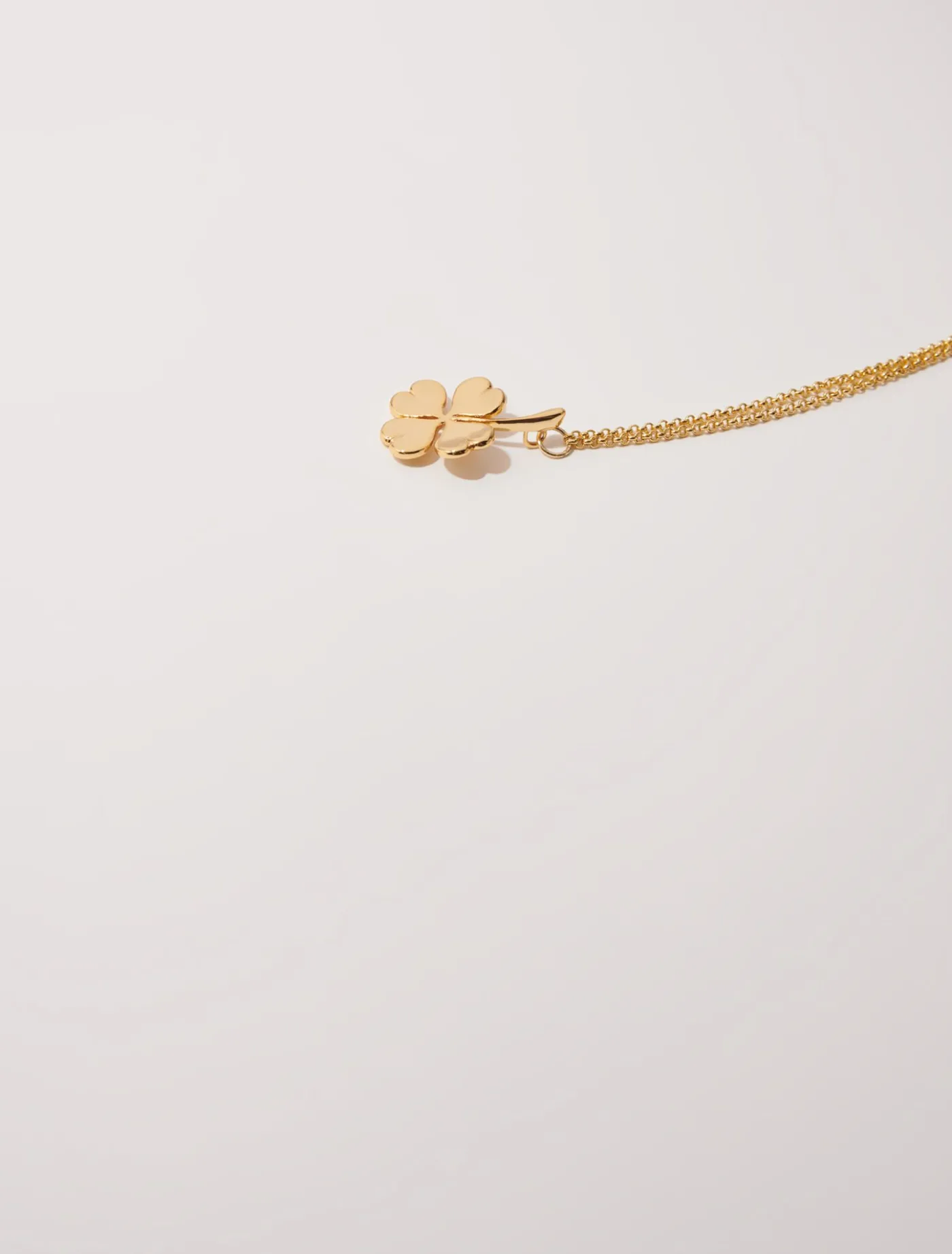 clover_necklace_2.webp Clover necklace^Maje Store