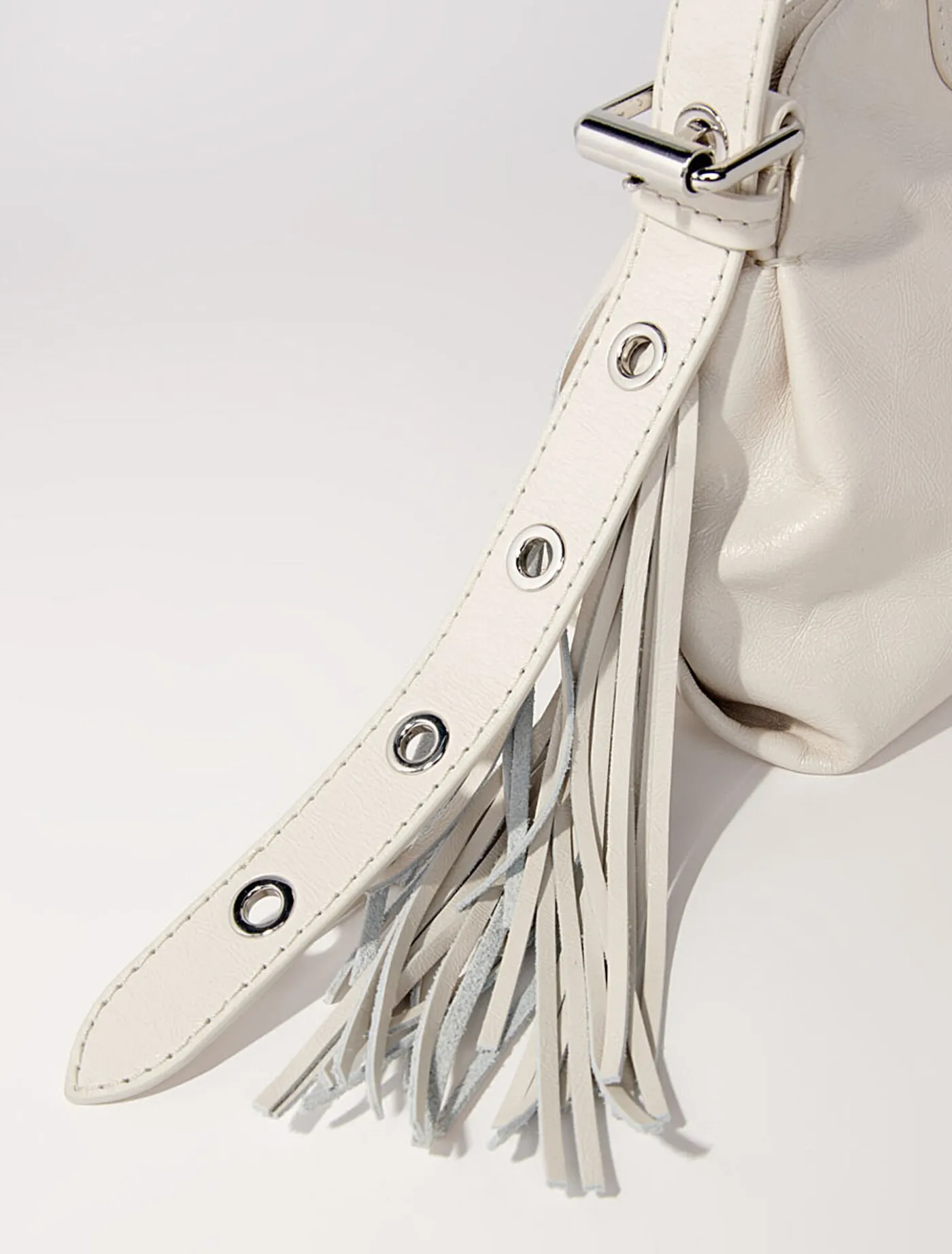 crackle_leather_mini_miss_m_bag_3-1.webp Crackle leather mini Miss M bag^Maje Best