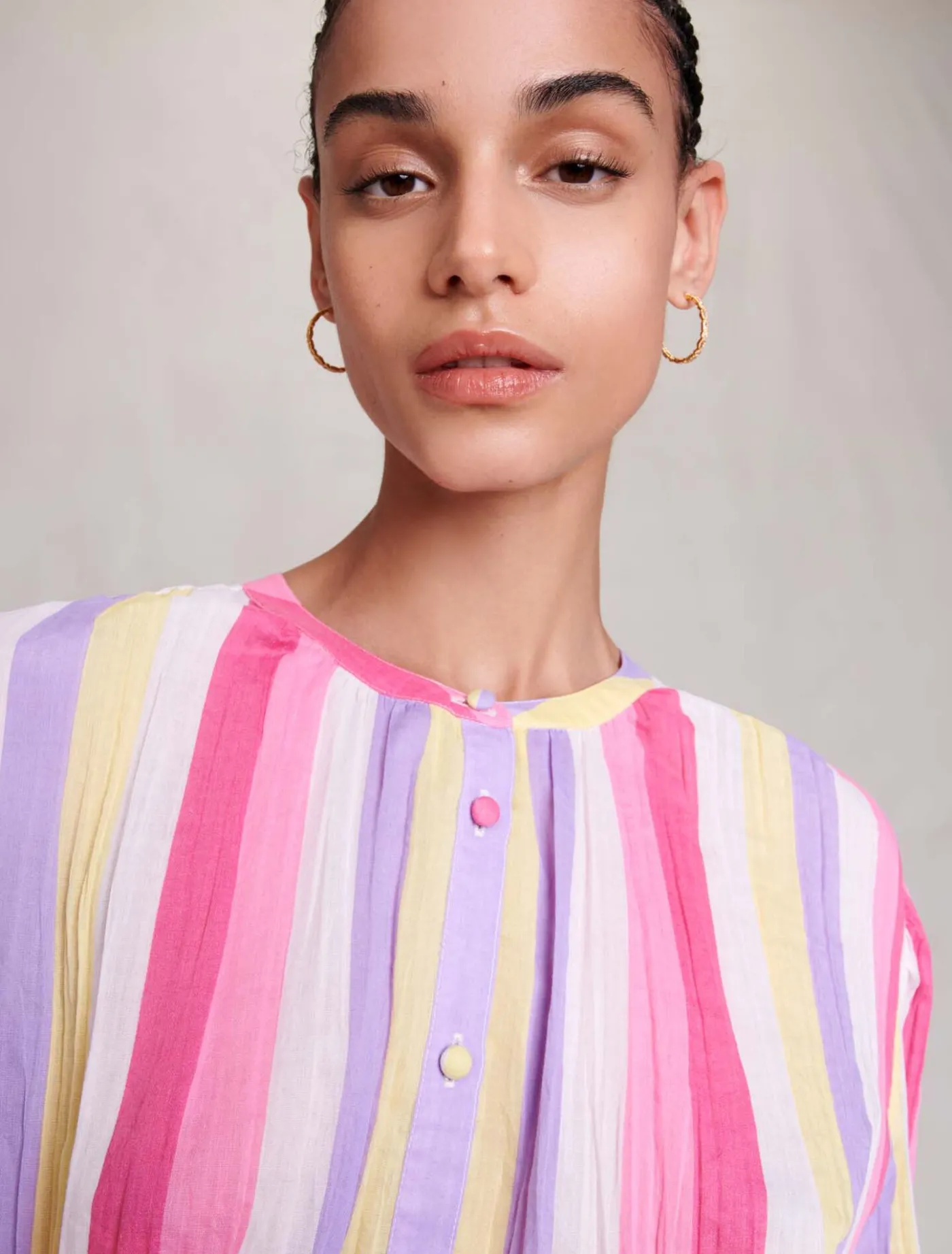 diamantembellished_large_hoop_earrings_5.webp Diamanté-embellished large hoop earrings^Maje Best