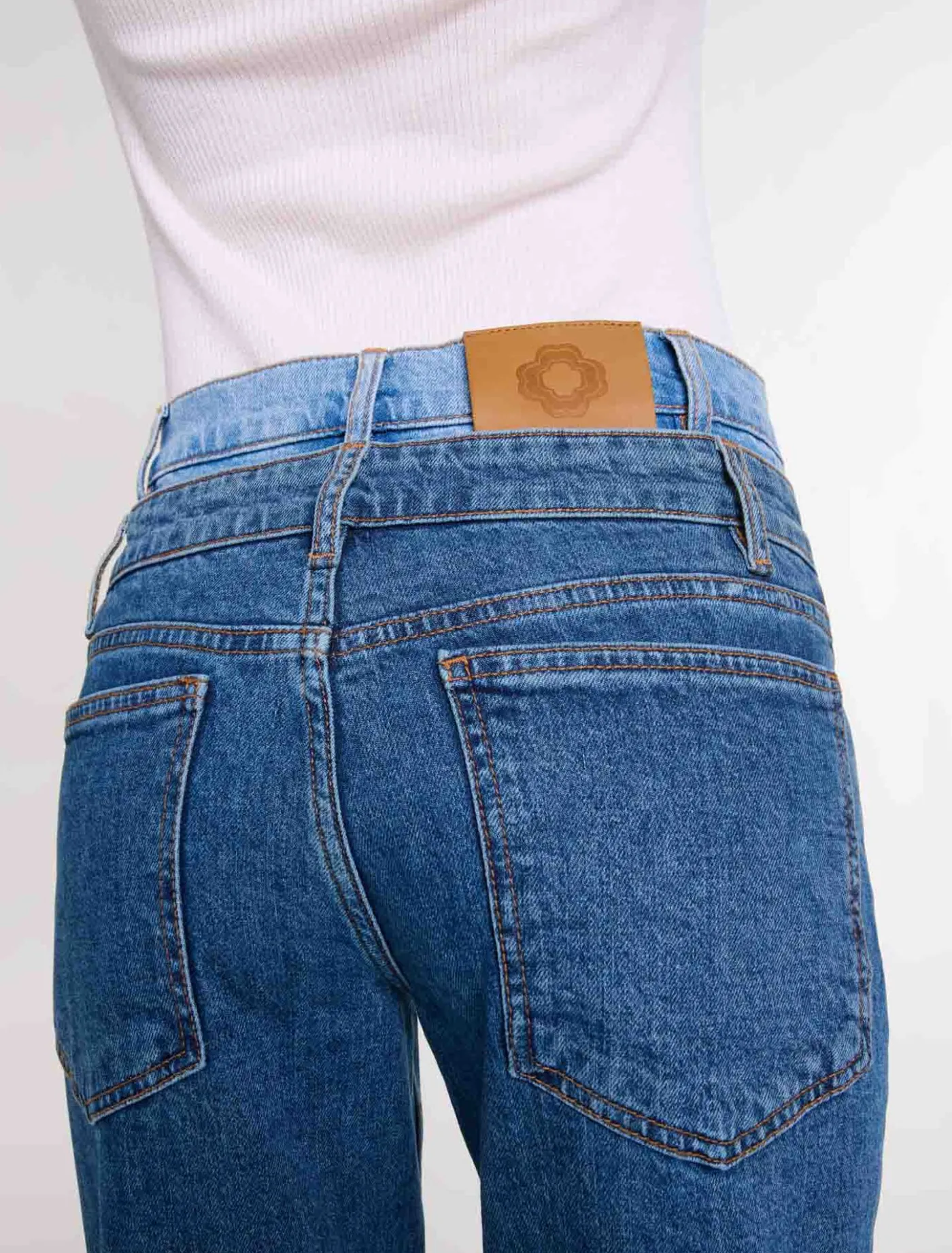 double_waistband_jeans_7.webp Double waistband jeans^Maje Sale