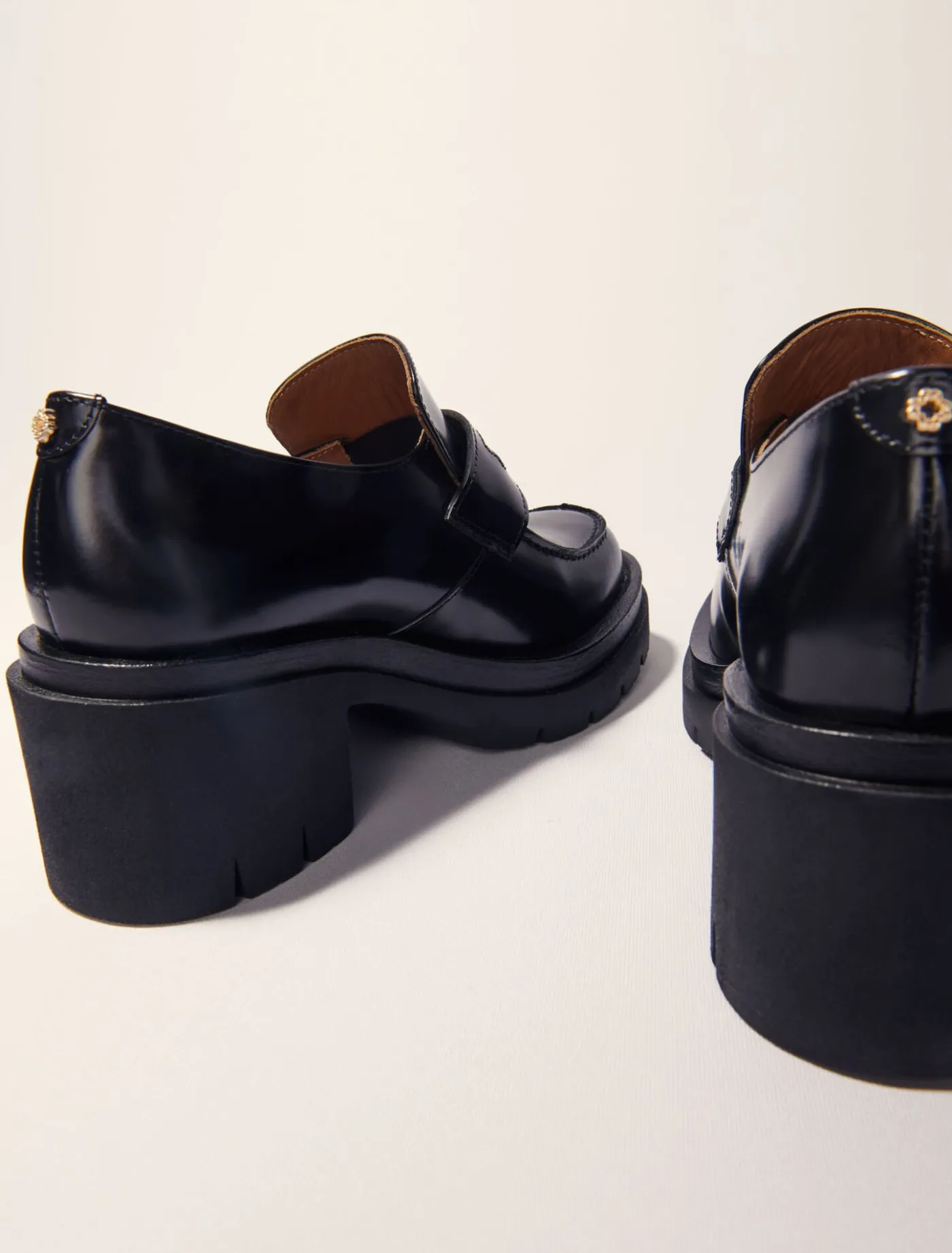 heeled_loafers_2.webp Heeled loafers^Maje Hot