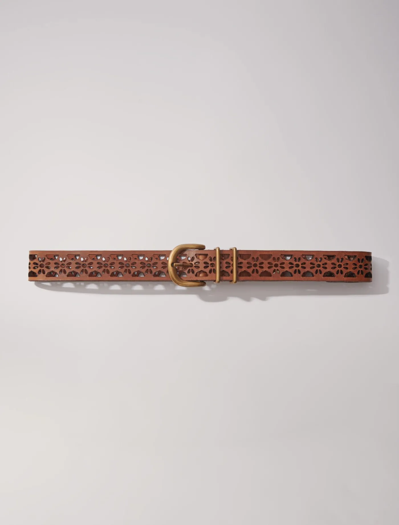 leather_belt_with_flower_detail_7.webp Leather belt with flower detail^Maje Cheap