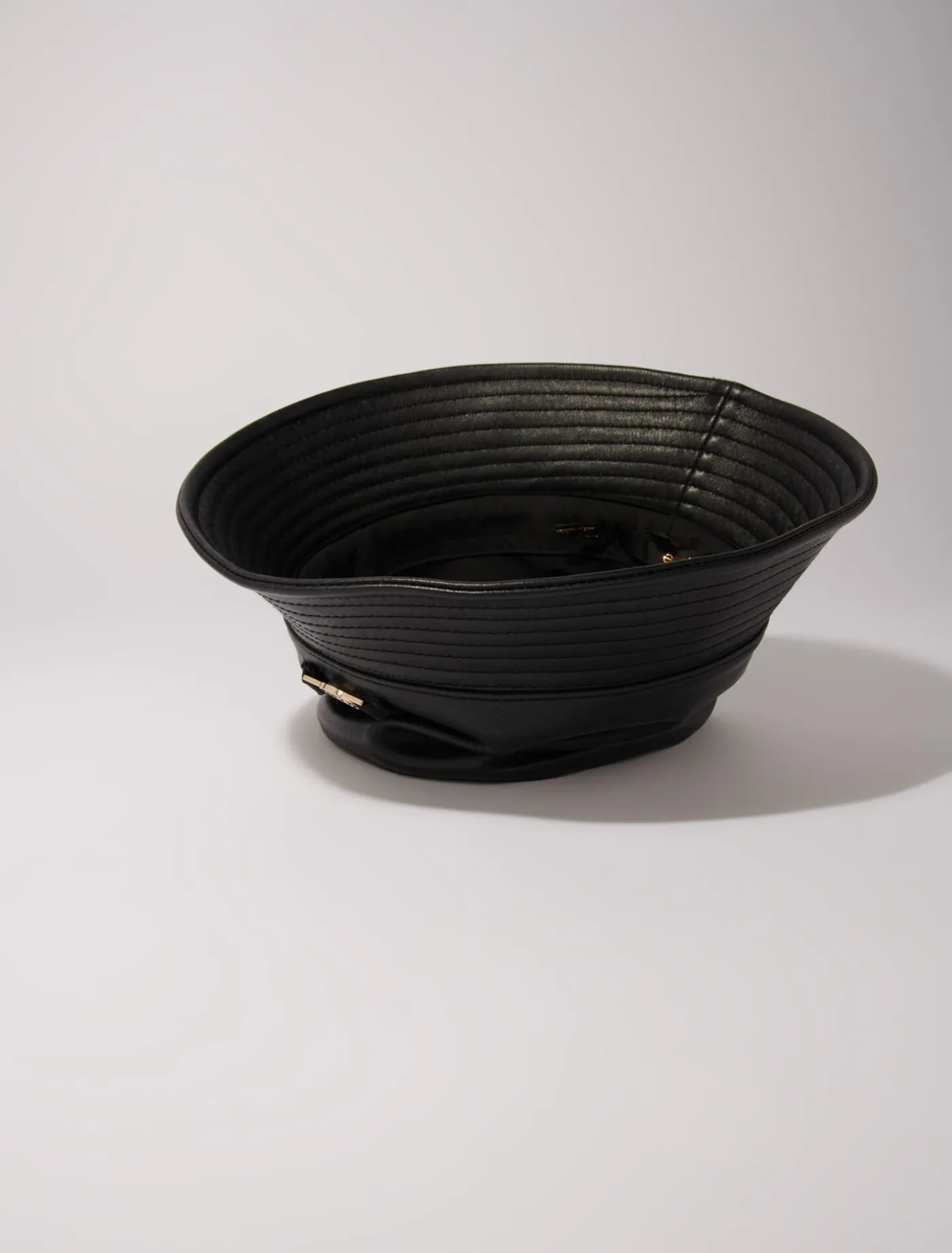 leather_bucket_hat_3.webp Leather bucket hat^Maje Clearance