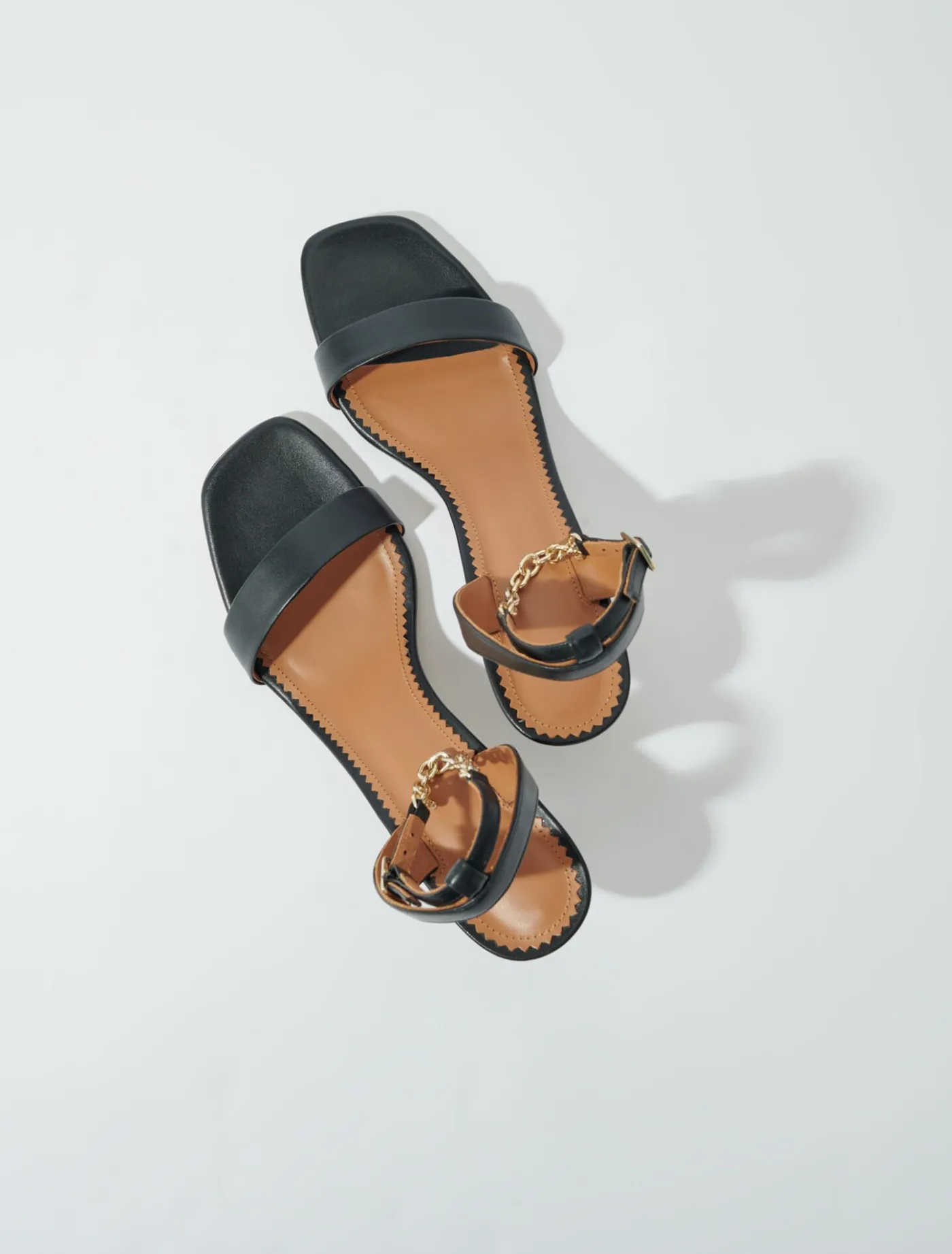 leather_sandals_with_heels_2.webp Leather sandals with heels^Maje Best