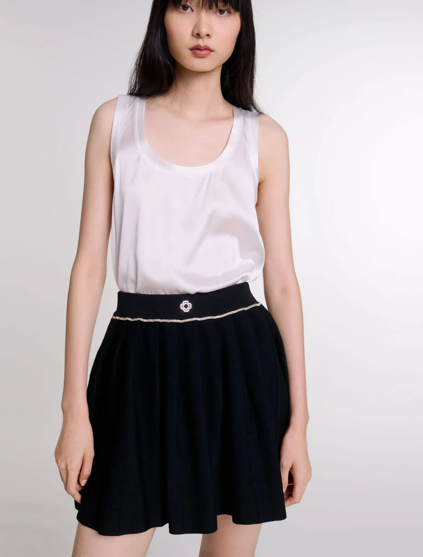 pleated_knit_short_skirt_3.webp Pleated knit short skirt^Maje Store