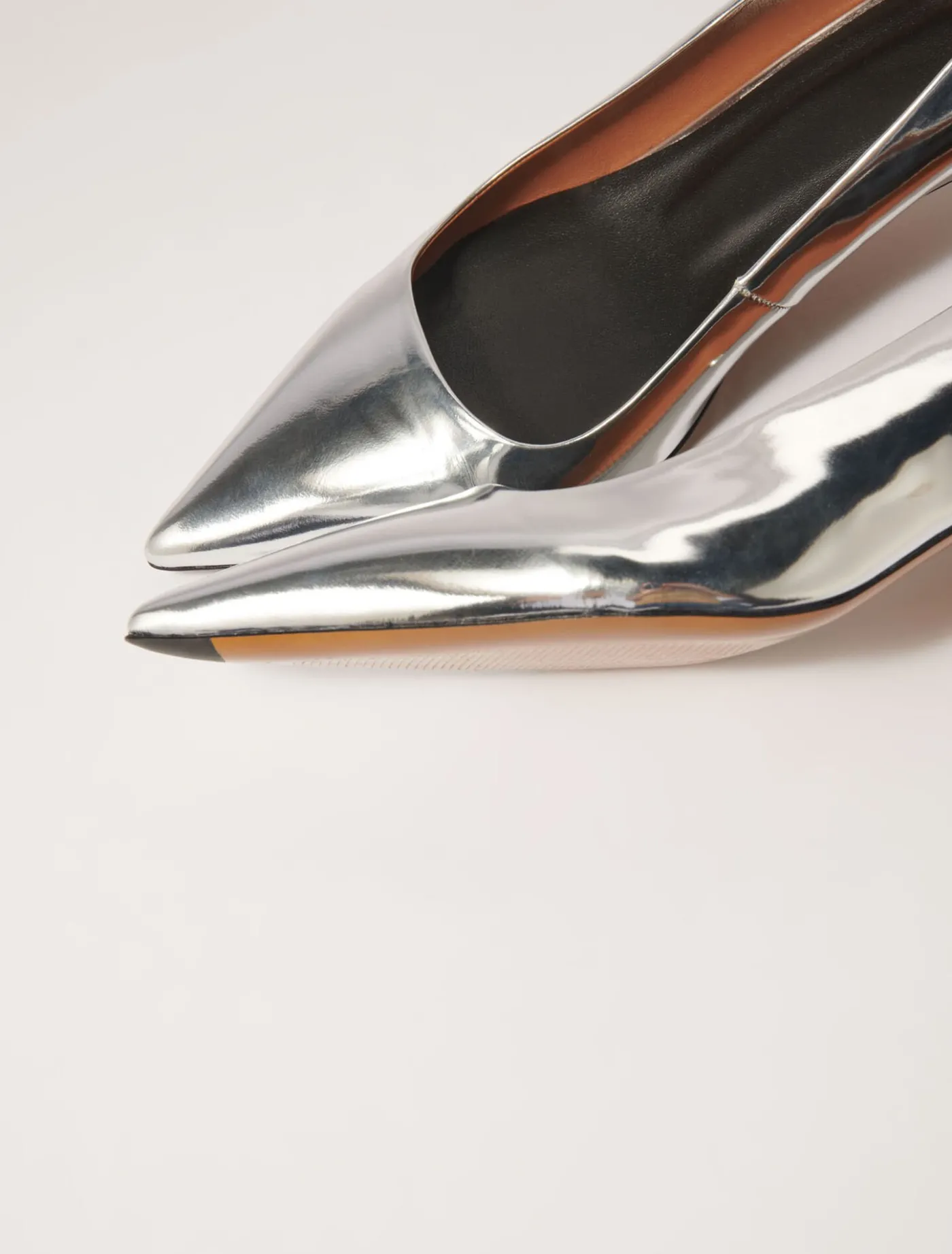 pointed_mirrored_leather_pumps_2.webp Pointed mirrored leather pumps^Maje Best Sale
