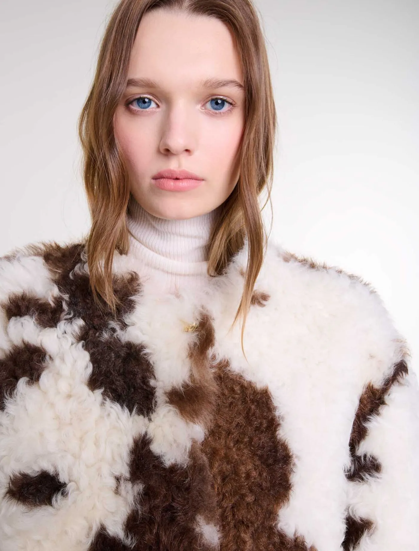 reversible_shearling_4.webp Reversible shearling^Maje Shop