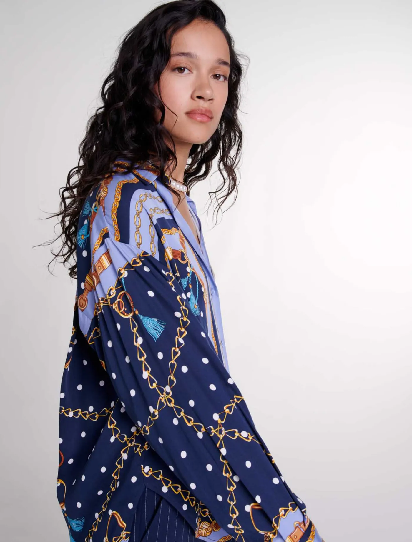 satineffect_patterned_shirt_3.webp Satin-effect patterned shirt^Maje Store