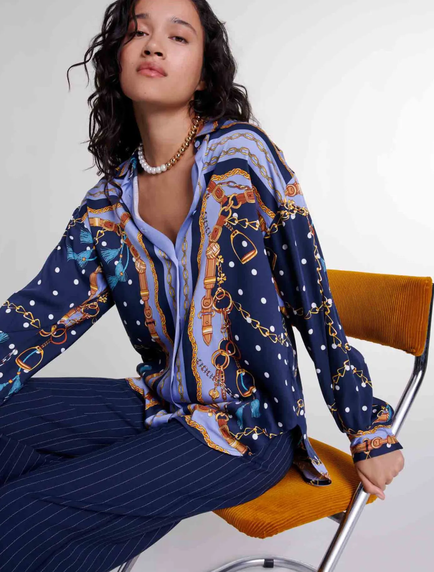 satineffect_patterned_shirt_5.webp Satin-effect patterned shirt^Maje Store