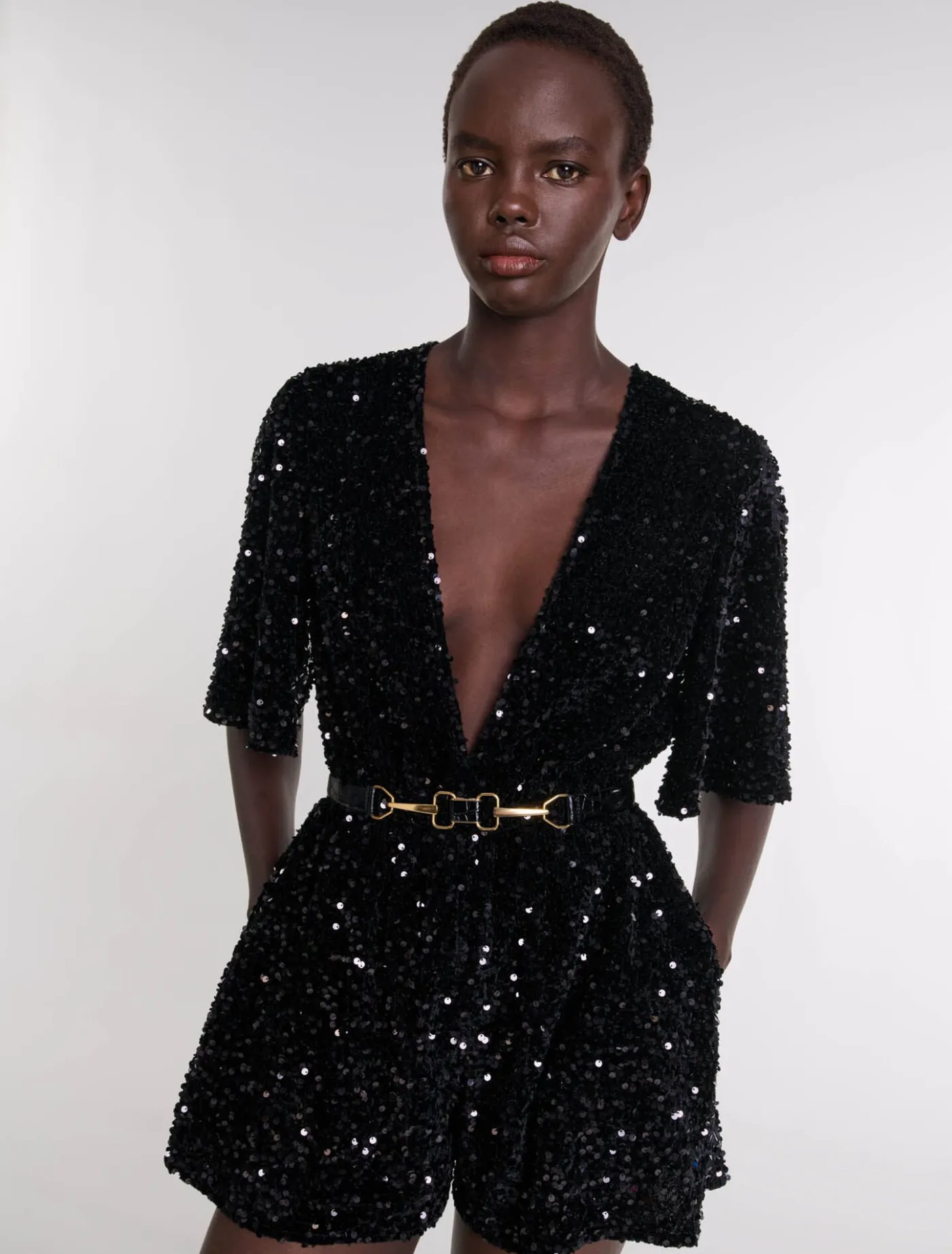 sequinned_velvet_playsuit_5.webp Sequinned velvet playsuit^Maje Outlet