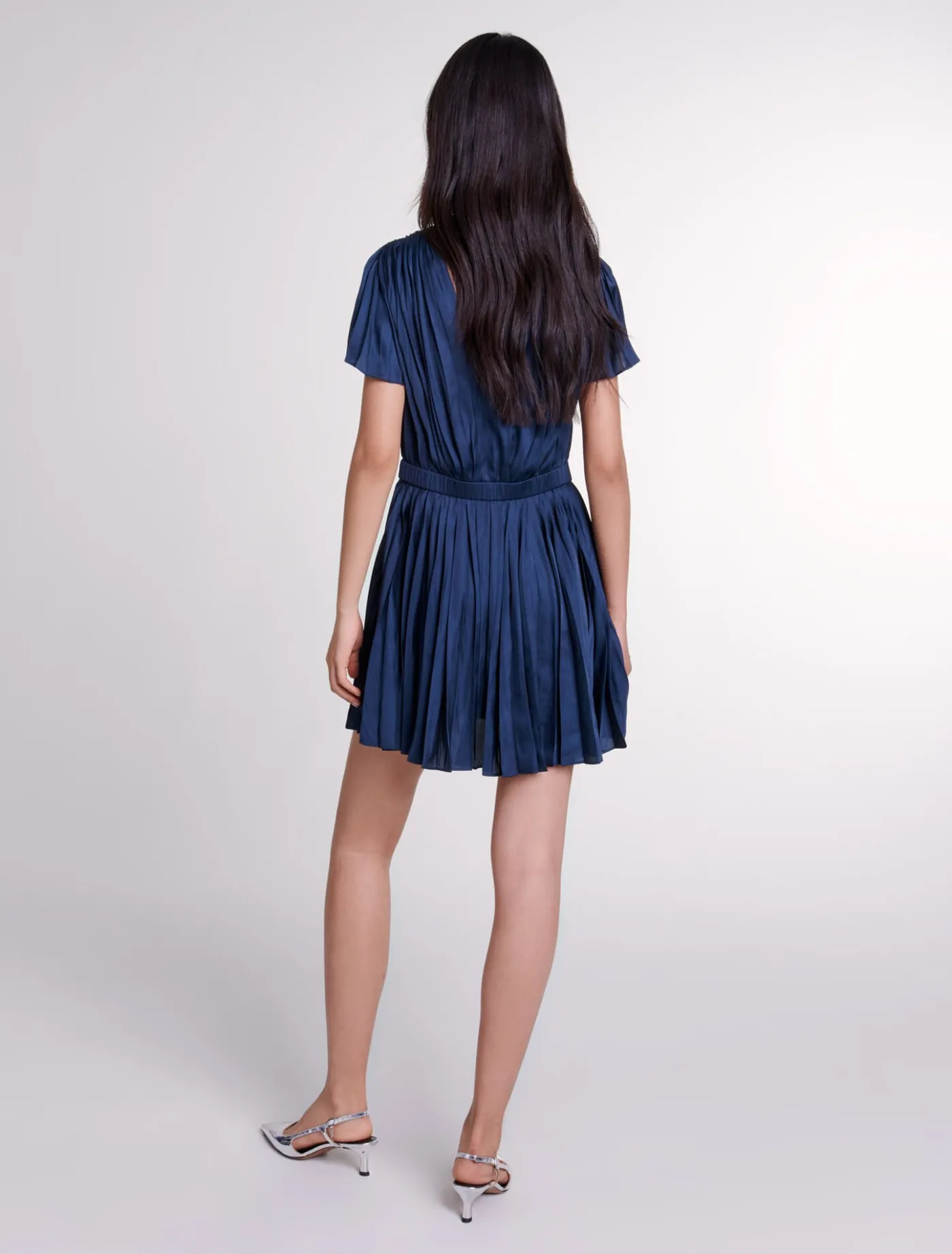 short_pleated_dress_2.webp Short pleated dress^Maje Shop