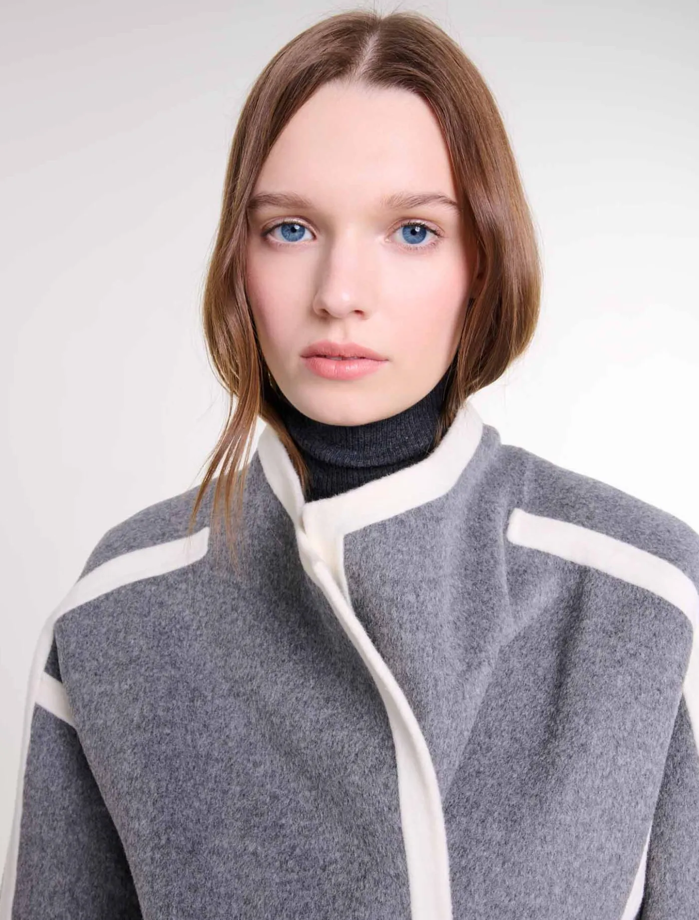 short_twotone_coat_5.webp Short two-tone coat^Maje Best Sale