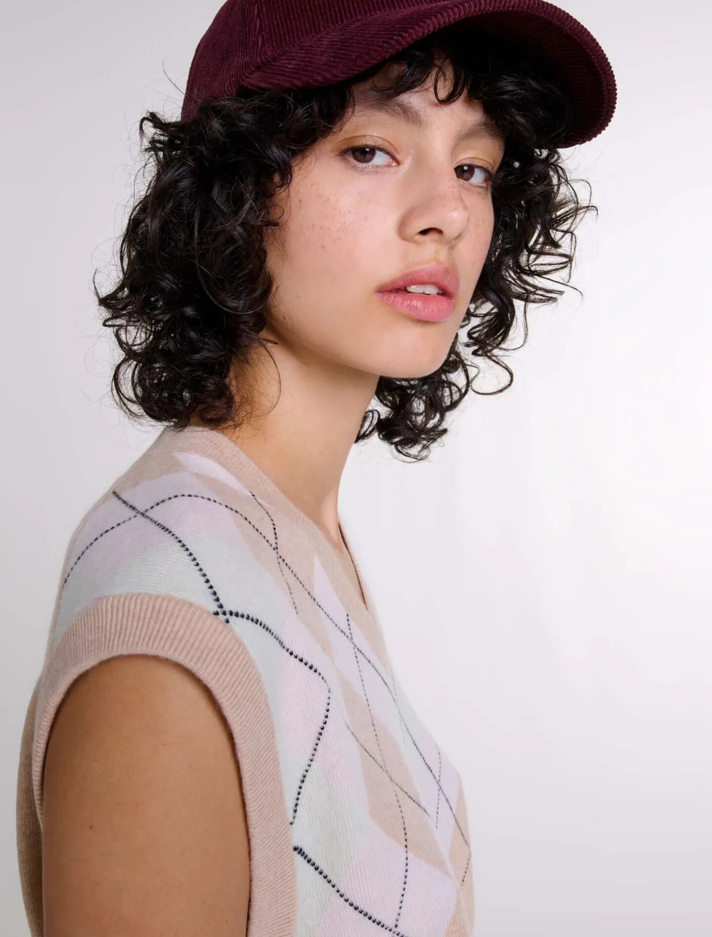 sleeveless_wool_blend_jumper_6.webp Sleeveless wool blend jumper^Maje Store