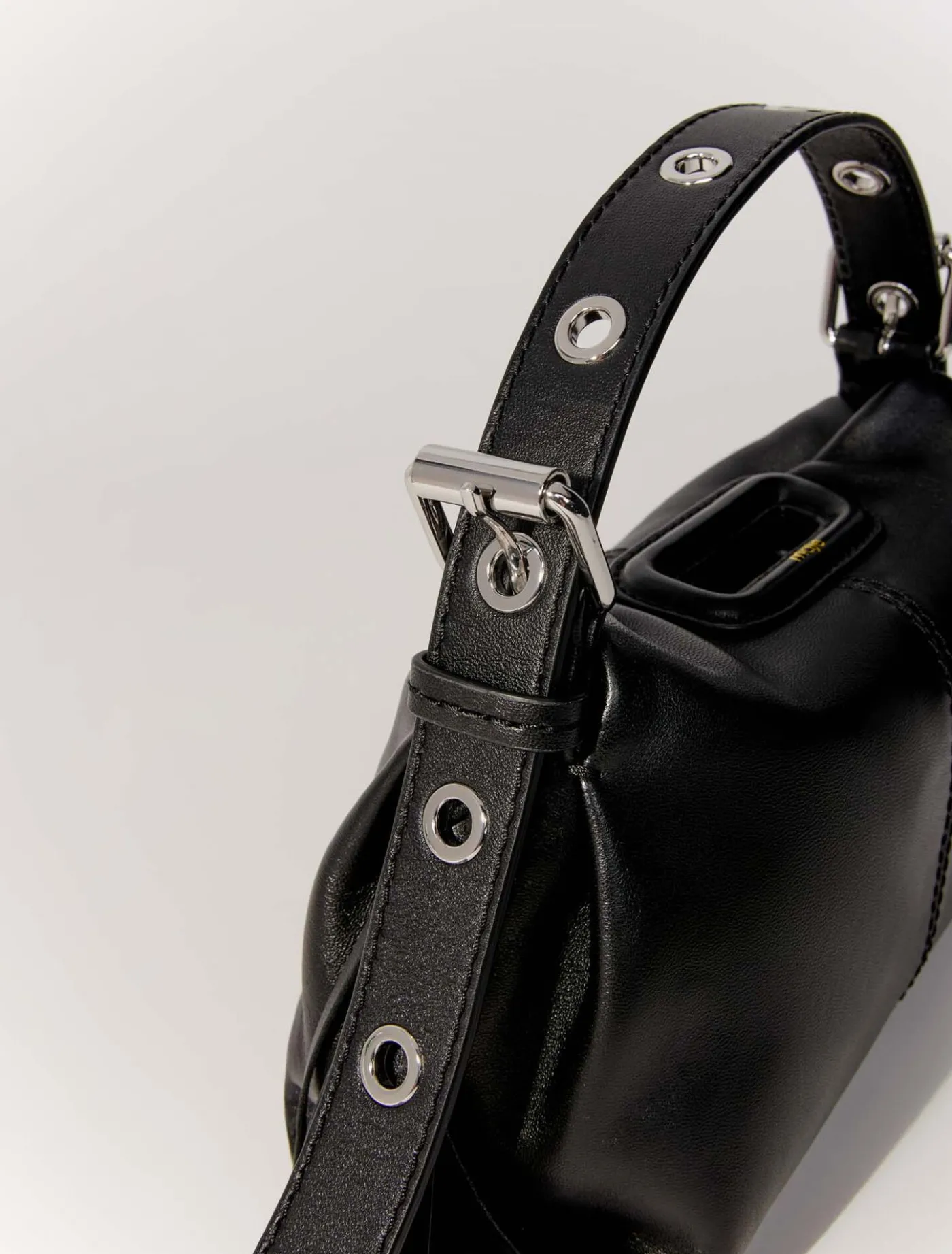 smooth_leather_mini_miss_m_bag_5.webp Smooth leather mini Miss M bag^Maje Hot