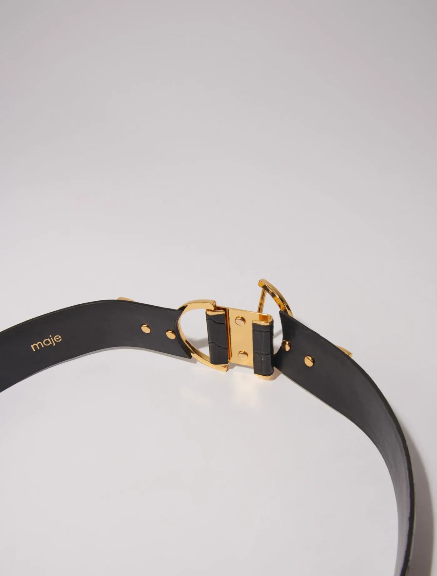 wide_smooth_leather_belt_2.webp Wide smooth leather belt^Maje Best